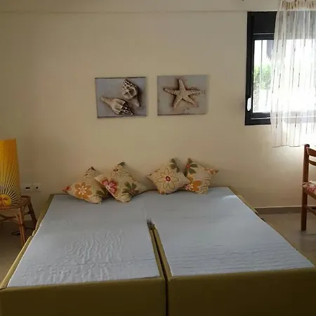 Summer House In Nea Potidaia *