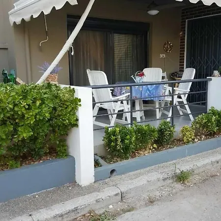Summer House In Nea Potidaia *