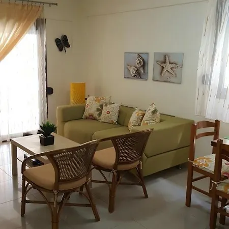 בית נופש Summer House In Nea Potidaia