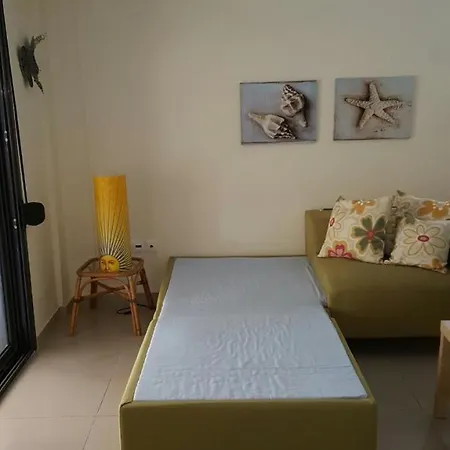 בית נופש Summer House In Nea Potidaia